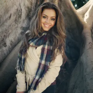 beautiful smile girl woman happy young portrait female 642877